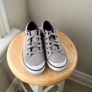 Teva womens shoes size 6.5